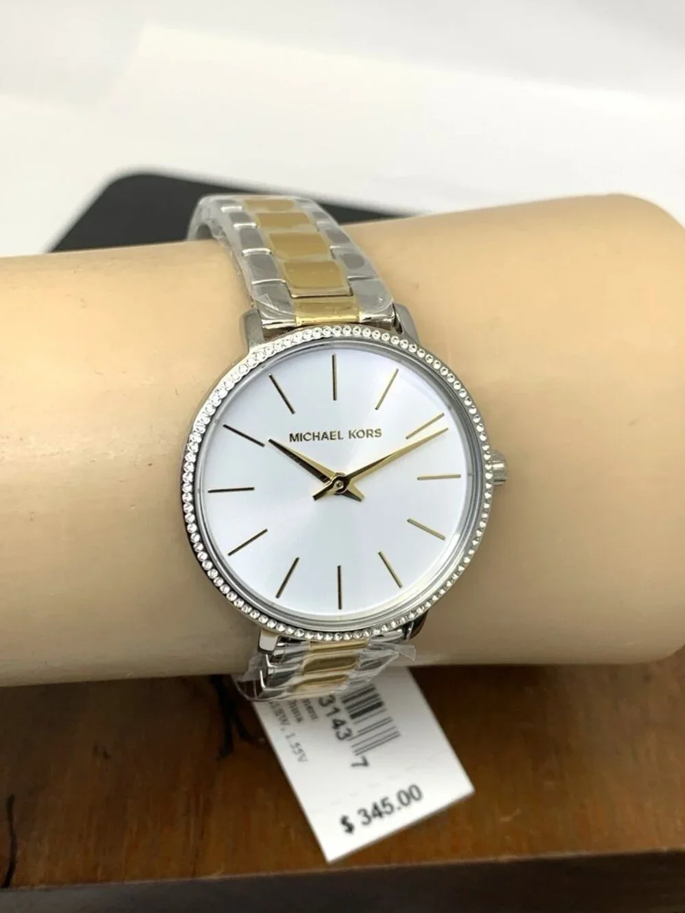 Michael Kors Womens Watch MK1041 Quartz White Dial Two Tone Stainless Steel 32mm